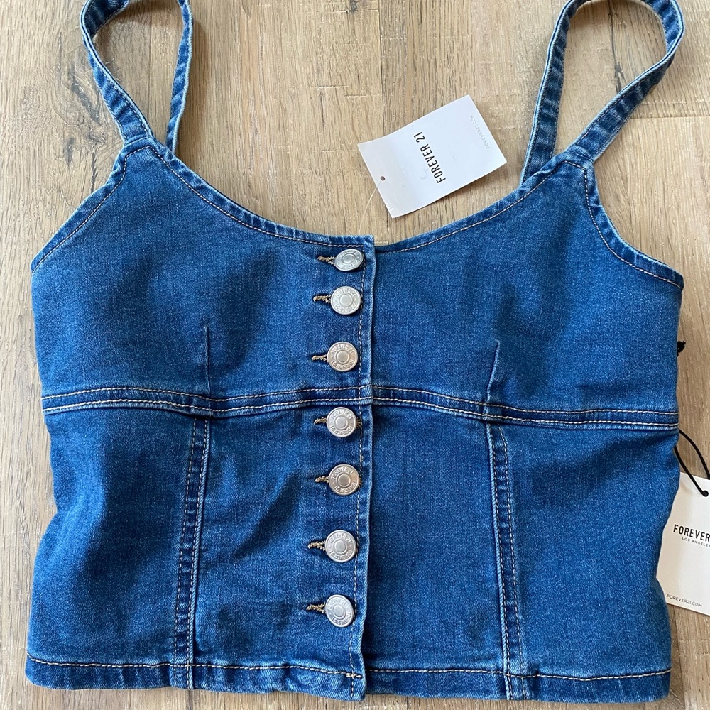 Brand New Adorable forever 21 denim top. Size small